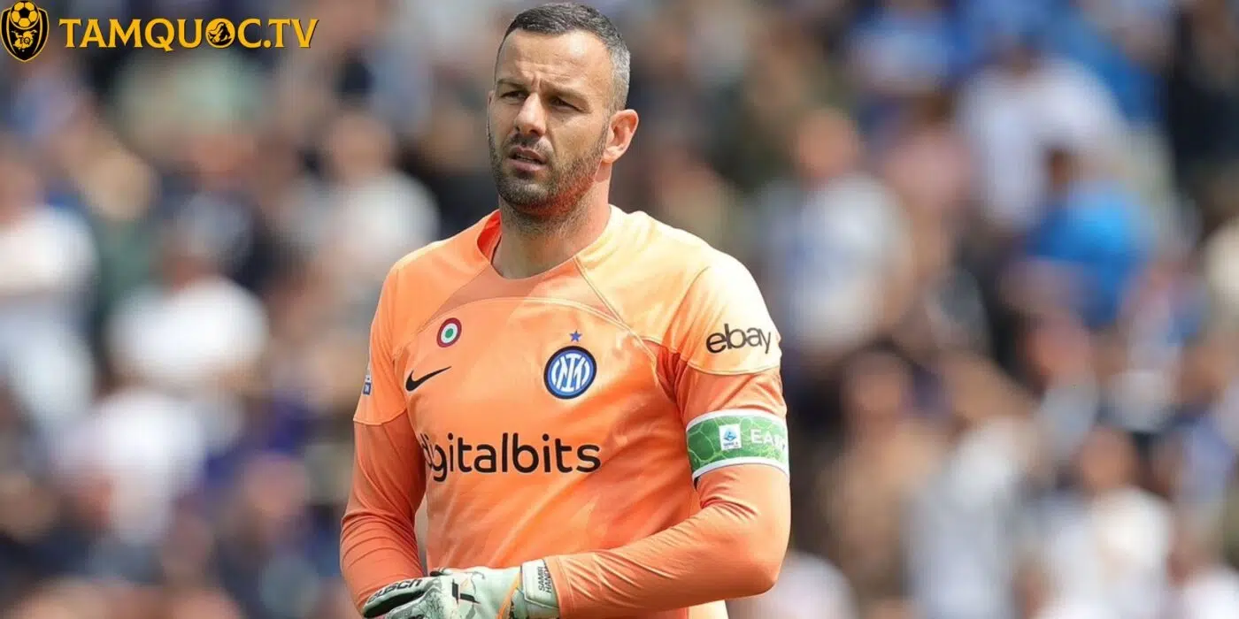 Samir Handanović nổi tiếng với khả năng bắt Pen